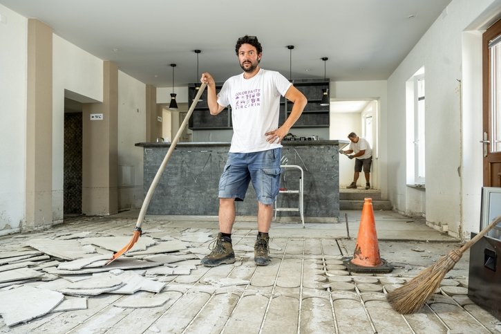 Inondations en Valais: A Sierre, les entreprises sinistrées se relèvent