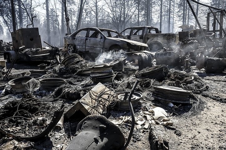 Le Park Fire a déjà détruit ou endommagé 67 bâtiments dans le nord de la Californie. © KEYSTONE/EPA/JOHN G. MABANGLO