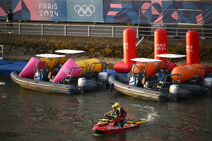 Les triathlons auront bien lieu mercredi © KEYSTONE/EPA/JOEL CARRETT