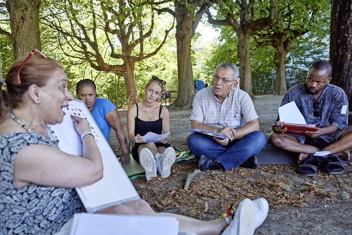 Avec une nouveauté: Les cours de langues en plein air de l’OSEO sont de retour